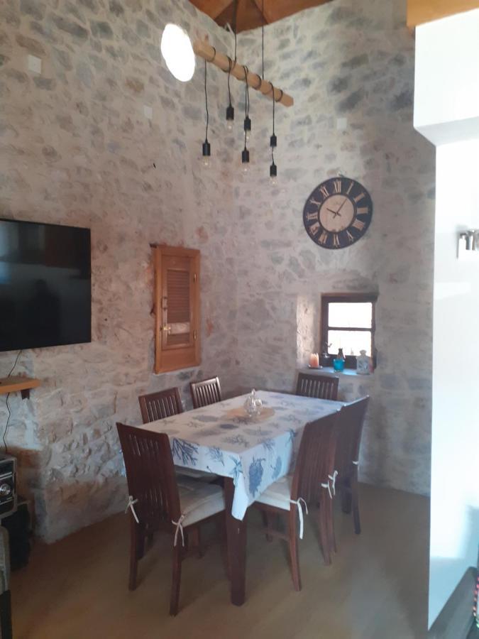 Tsitalia cottage house Leonídion Esterno foto